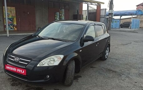 KIA cee'd I рестайлинг, 2009 год, 715 000 рублей, 2 фотография