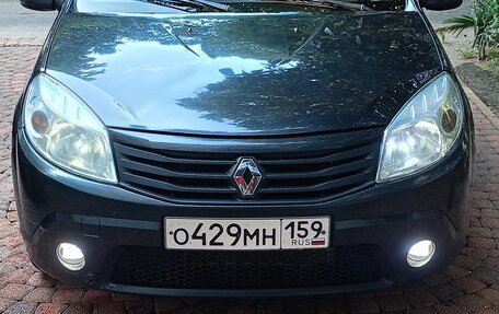 Renault Sandero I, 2010 год, 490 000 рублей, 2 фотография