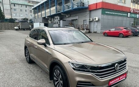 Volkswagen Touareg III, 2018 год, 5 450 000 рублей, 8 фотография