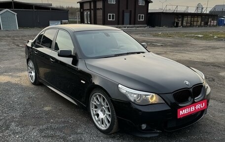 BMW 5 серия, 2005 год, 1 288 000 рублей, 3 фотография