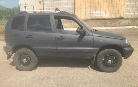 Chevrolet Niva I рестайлинг, 2006 год, 400 000 рублей, 2 фотография