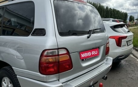 Toyota Land Cruiser 100 рестайлинг 2, 1998 год, 1 360 000 рублей, 3 фотография