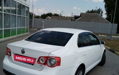 Volkswagen Jetta VI, 2010 год, 900 000 рублей, 5 фотография