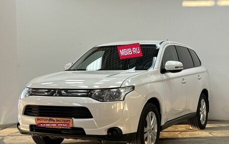 Mitsubishi Outlander III рестайлинг 3, 2012 год, 1 390 000 рублей, 1 фотография