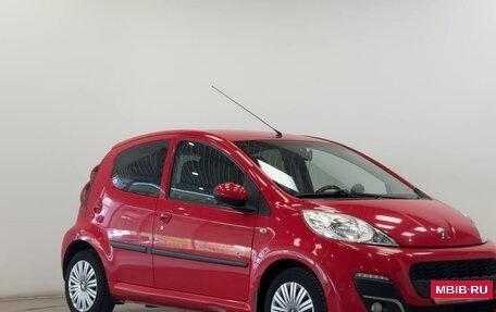 Peugeot 107 I рестайлинг, 2012 год, 599 000 рублей, 4 фотография