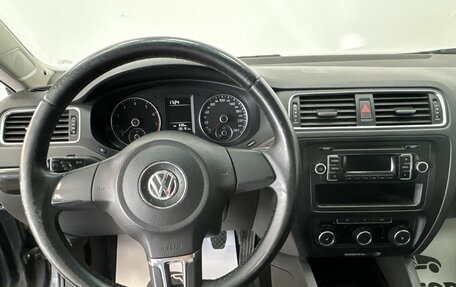 Volkswagen Jetta VI, 2011 год, 1 100 000 рублей, 5 фотография