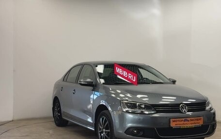 Volkswagen Jetta VI, 2011 год, 1 100 000 рублей, 21 фотография