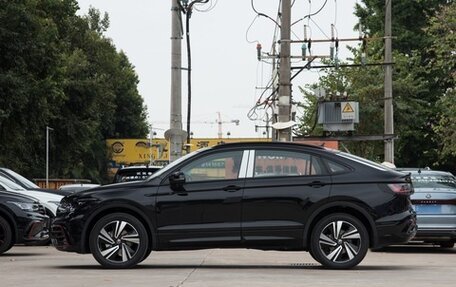 Volkswagen Tiguan II, 2023 год, 4 270 000 рублей, 6 фотография