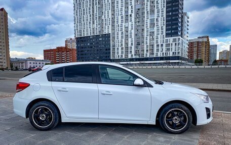 Chevrolet Cruze II, 2015 год, 910 000 рублей, 4 фотография