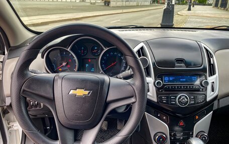 Chevrolet Cruze II, 2015 год, 910 000 рублей, 16 фотография