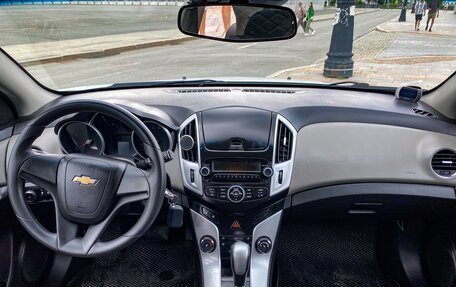 Chevrolet Cruze II, 2015 год, 910 000 рублей, 13 фотография