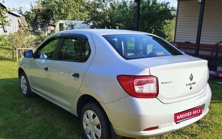 Renault Logan II, 2016 год, 820 000 рублей, 3 фотография