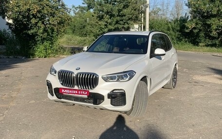 BMW X5, 2021 год, 8 550 000 рублей, 2 фотография