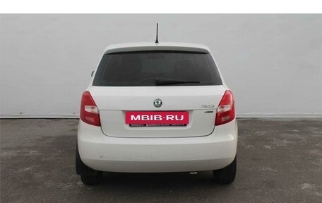 Skoda Fabia II, 2011 год, 621 000 рублей, 6 фотография