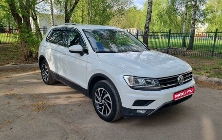 Volkswagen Tiguan II, 2017 год, 2 250 000 рублей, 1 фотография