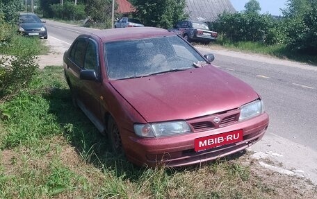 Nissan Almera, 1996 год, 60 000 рублей, 1 фотография