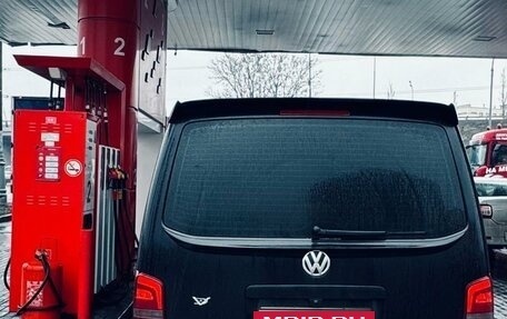 Volkswagen Caravelle T5, 2014 год, 7 700 000 рублей, 3 фотография