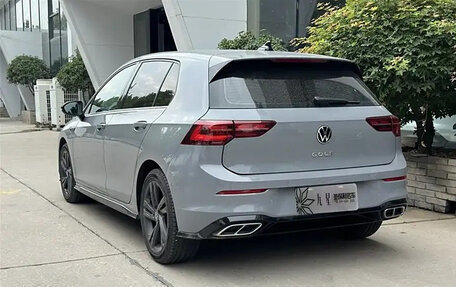 Volkswagen Golf VIII, 2021 год, 1 990 000 рублей, 2 фотография