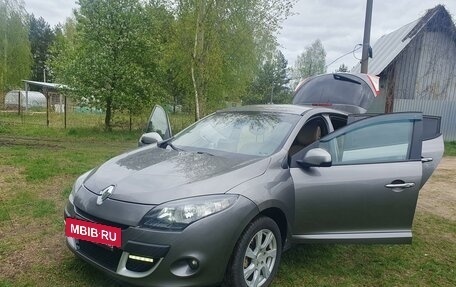 Renault Megane III, 2011 год, 740 000 рублей, 2 фотография