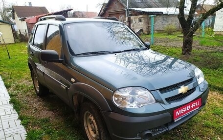 Chevrolet Niva I рестайлинг, 2013 год, 750 000 рублей, 1 фотография