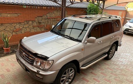 Toyota Land Cruiser 100 рестайлинг 2, 2007 год, 3 590 000 рублей, 1 фотография