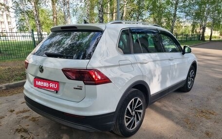 Volkswagen Tiguan II, 2017 год, 2 250 000 рублей, 4 фотография