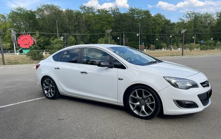 Opel Astra J, 2014 год, 1 350 000 рублей, 2 фотография