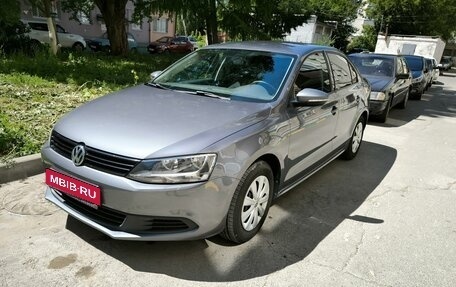 Volkswagen Jetta VI, 2014 год, 1 165 000 рублей, 1 фотография