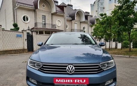 Volkswagen Passat B8 рестайлинг, 2017 год, 1 750 000 рублей, 2 фотография