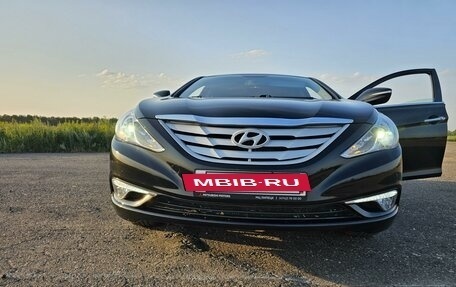 Hyundai Sonata VI, 2012 год, 1 200 000 рублей, 2 фотография