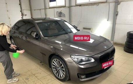 BMW 7 серия, 2013 год, 2 350 000 рублей, 2 фотография