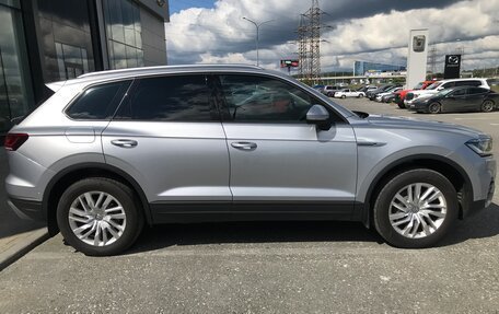 Volkswagen Touareg III, 2019 год, 5 390 000 рублей, 5 фотография