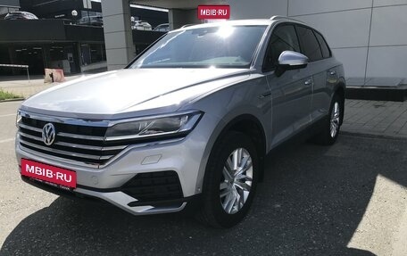 Volkswagen Touareg III, 2019 год, 5 390 000 рублей, 2 фотография