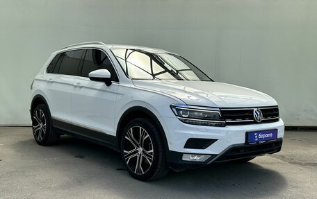 Volkswagen Tiguan II, 2016 год, 2 580 000 рублей, 2 фотография