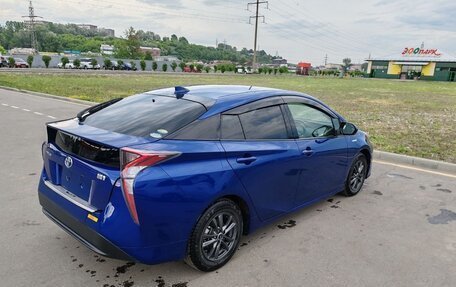 Toyota Prius IV XW50, 2018 год, 1 840 000 рублей, 4 фотография