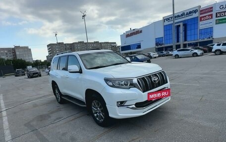 Toyota Land Cruiser Prado 150 рестайлинг 2, 2019 год, 7 000 000 рублей, 6 фотография