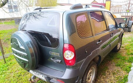 Chevrolet Niva I рестайлинг, 2013 год, 750 000 рублей, 3 фотография