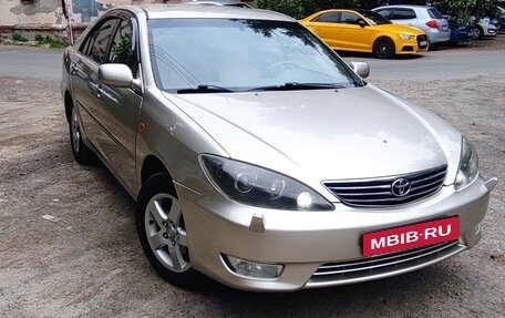 Toyota Camry V40, 2004 год, 990 000 рублей, 2 фотография