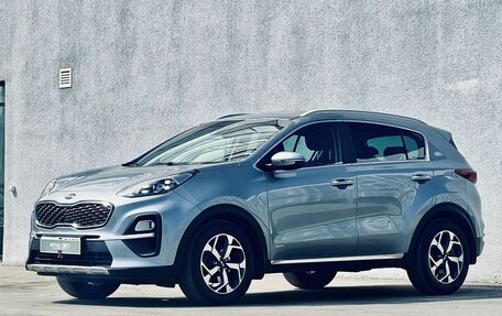 KIA Sportage IV рестайлинг, 2021 год, 2 565 000 рублей, 4 фотография