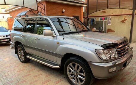 Toyota Land Cruiser 100 рестайлинг 2, 2007 год, 3 590 000 рублей, 3 фотография