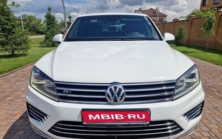 Volkswagen Touareg III, 2015 год, 3 500 000 рублей, 3 фотография