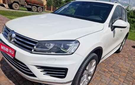 Volkswagen Touareg III, 2015 год, 3 500 000 рублей, 2 фотография