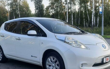 Nissan Leaf I, 2015 год, 870 000 рублей, 3 фотография