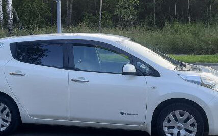 Nissan Leaf I, 2015 год, 870 000 рублей, 4 фотография