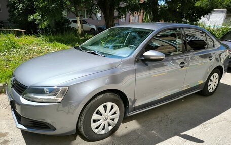 Volkswagen Jetta VI, 2014 год, 1 165 000 рублей, 2 фотография