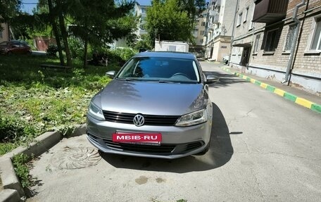 Volkswagen Jetta VI, 2014 год, 1 165 000 рублей, 3 фотография