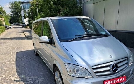 Mercedes-Benz Viano, 2013 год, 2 000 000 рублей, 2 фотография