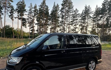 Volkswagen Multivan T6 рестайлинг, 2019 год, 5 300 000 рублей, 4 фотография