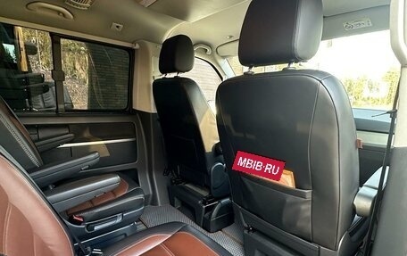 Volkswagen Multivan T6 рестайлинг, 2019 год, 5 300 000 рублей, 6 фотография