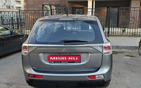 Mitsubishi Outlander III рестайлинг 3, 2013 год, 1 370 000 рублей, 6 фотография